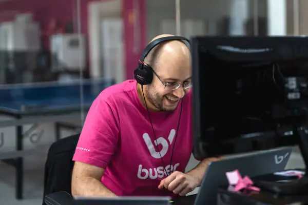 Buser cria programa de capacitação para futuros profissionais de tecnologia
